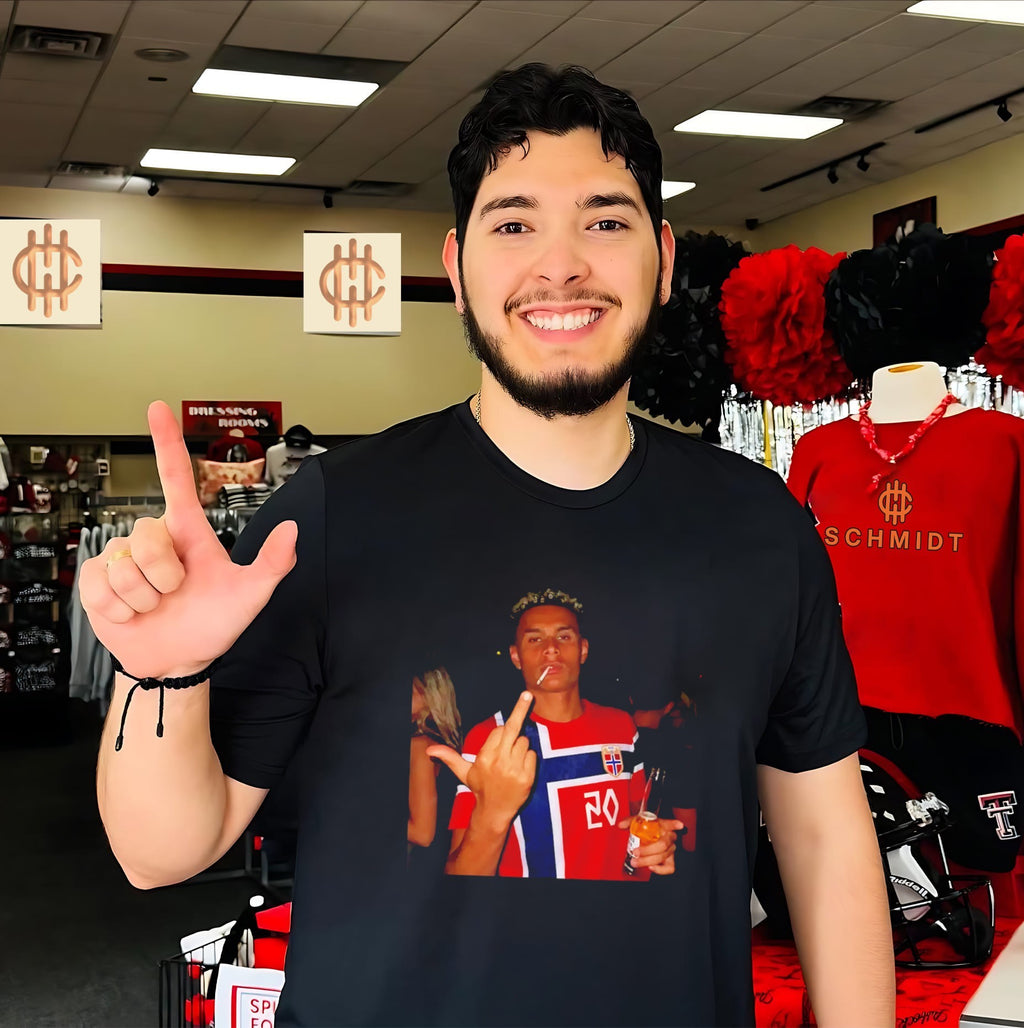 Antonio Nusa Norway National Football Team middle finger shirt