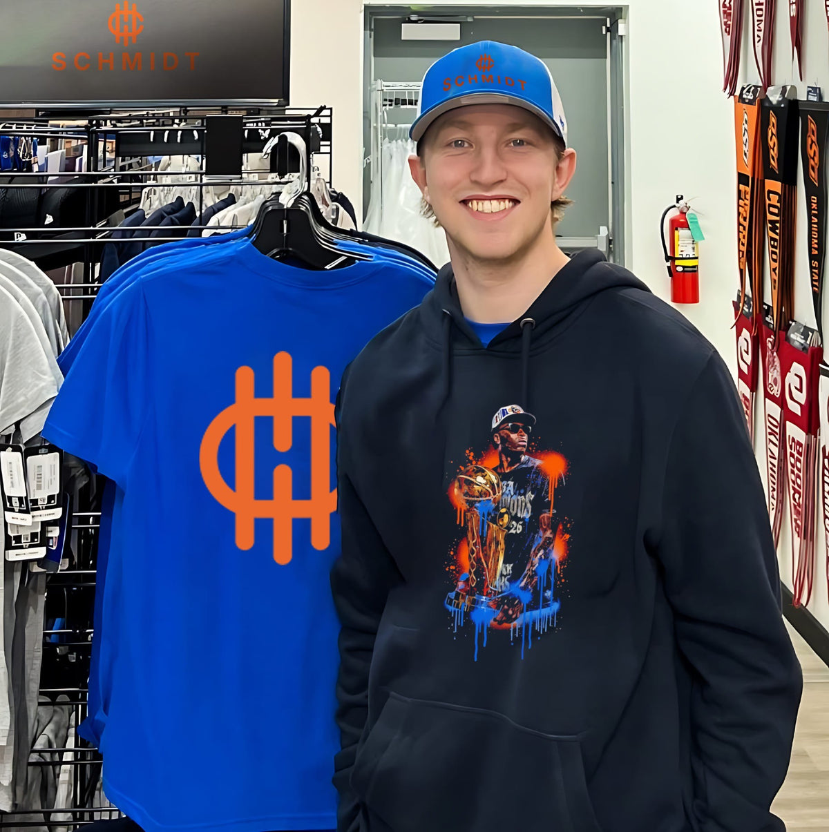 Brunson NY Knicks NBA Champions trophy paint shirt