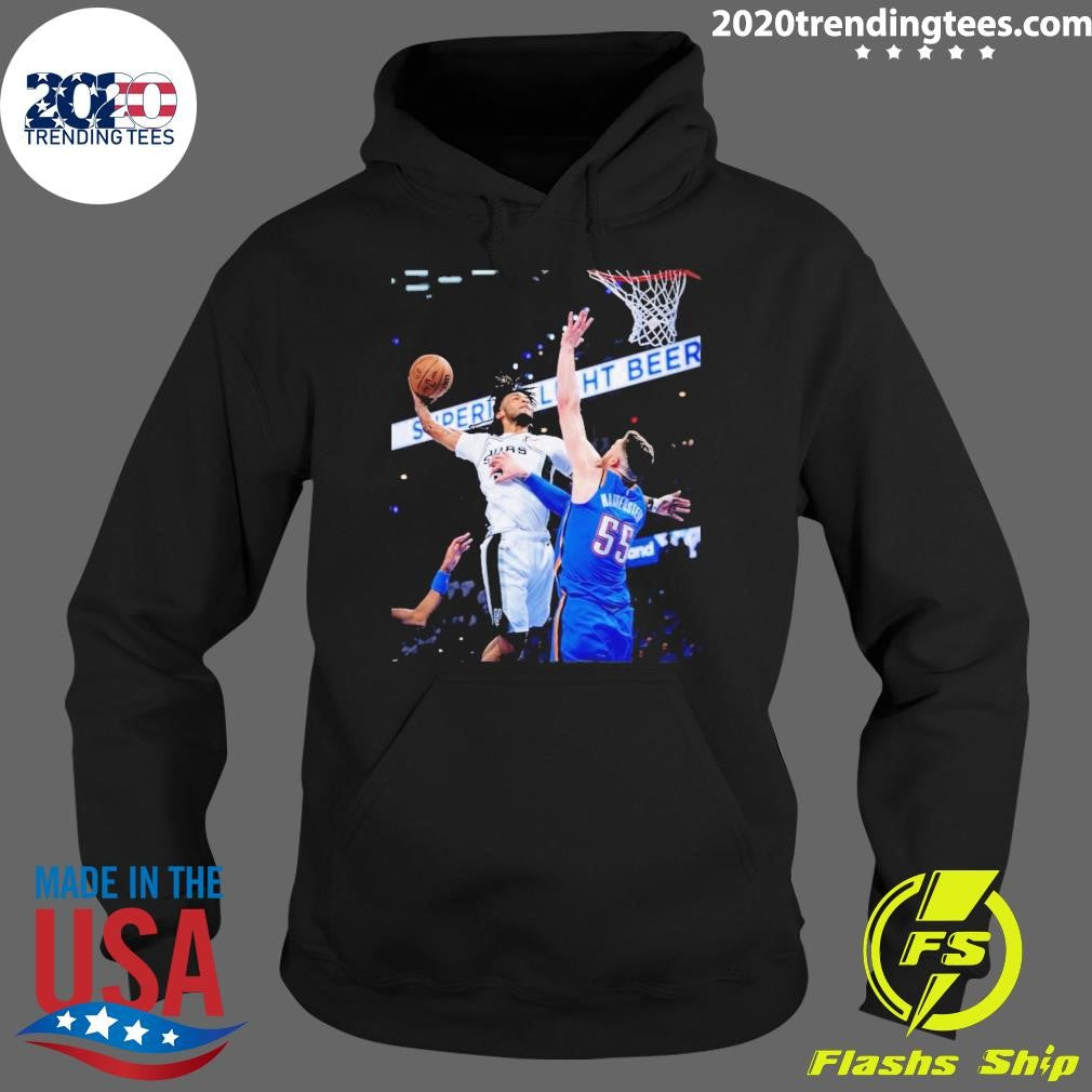 Castle Spurs Dunk In Front Isaiah Hartenstein Shir