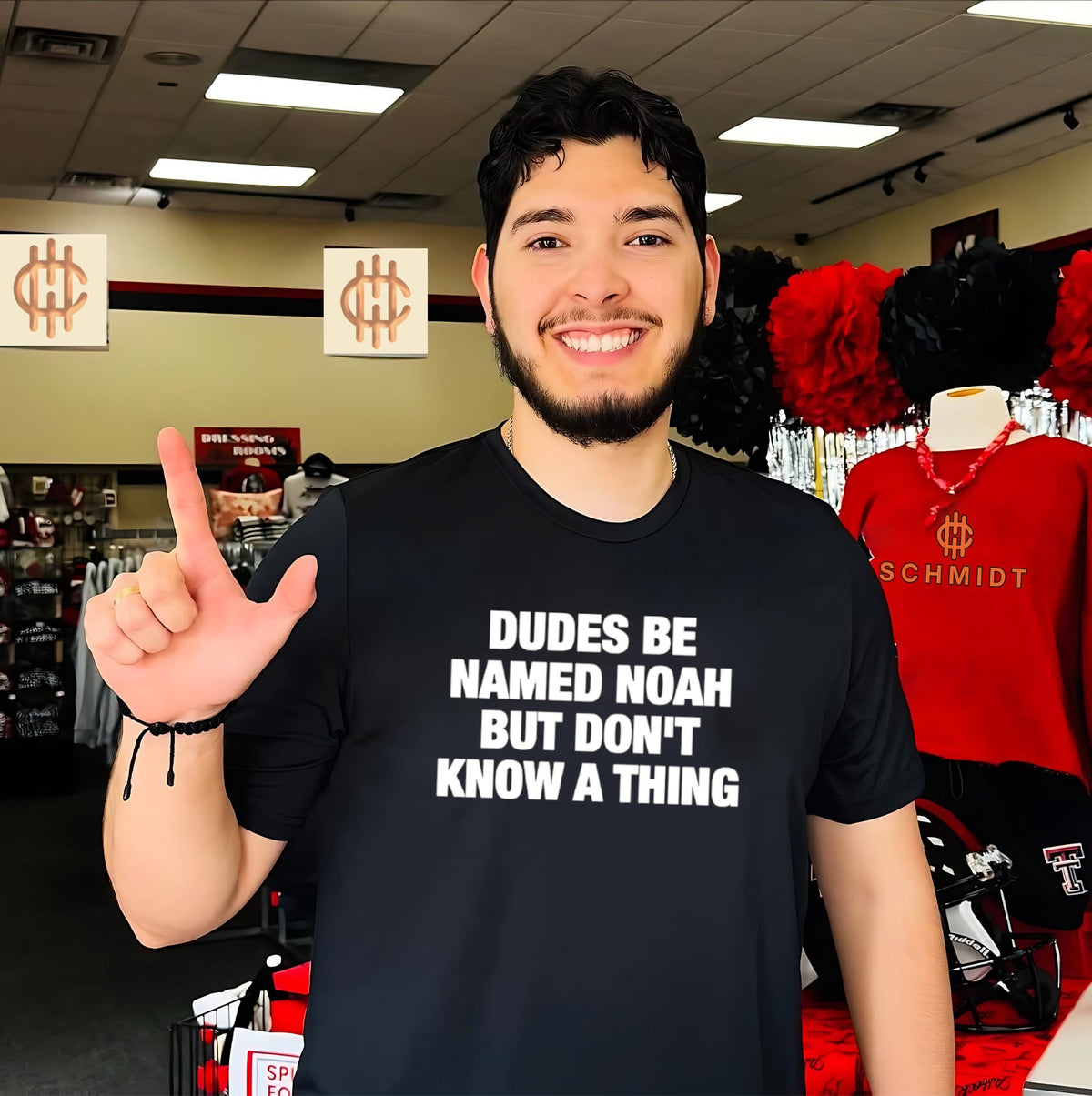 Dudes be named noah but don’t know a thing shirt