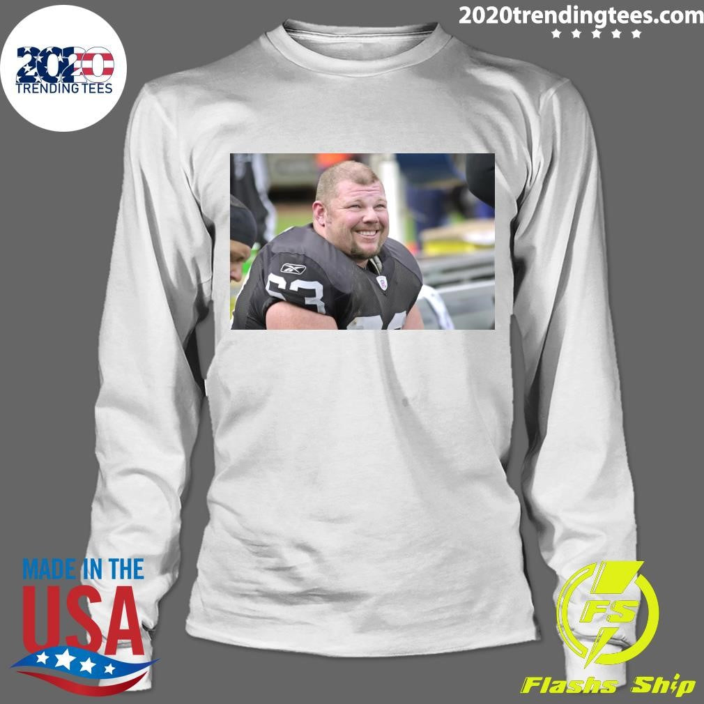 Former Raiders All-Pro center Barret Robbins dies at 52 Shirt