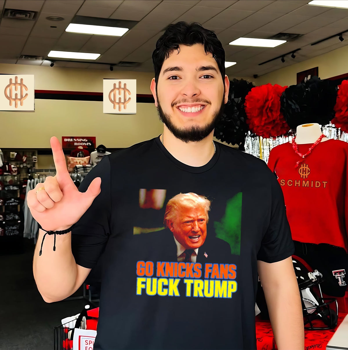 Go Knicks Fans Fuck Trump shirt