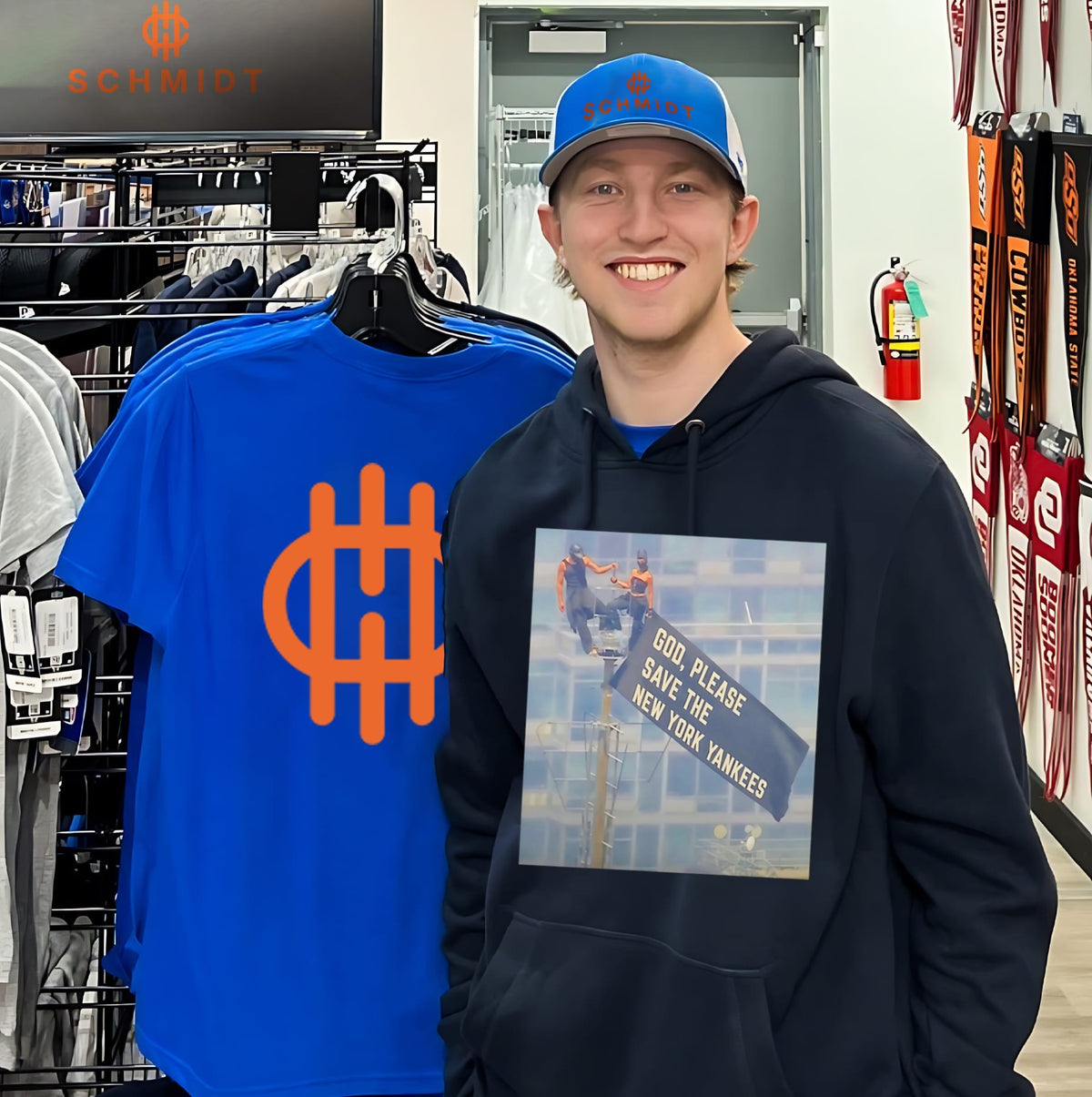 Empire State Building God Please Save the New York Yankees Flag shirt