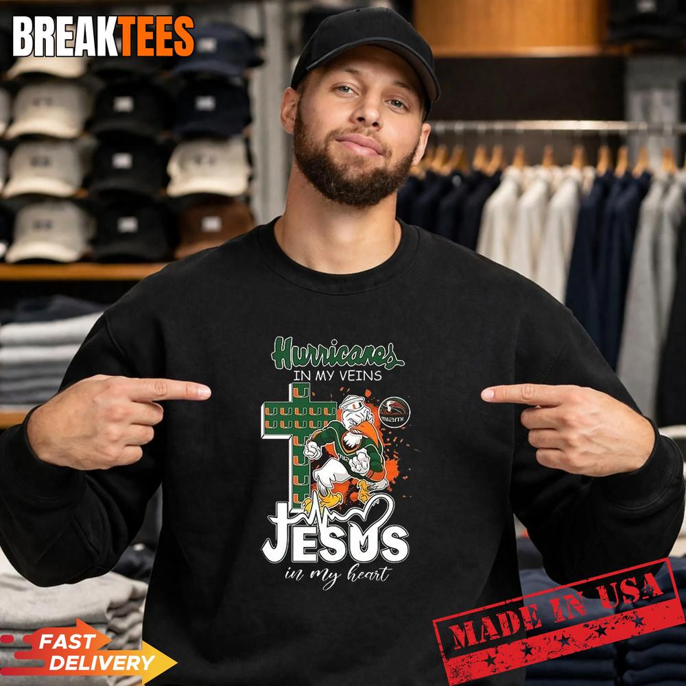Hurricanes in my veins Jesus in my heart mascot T-Shirt