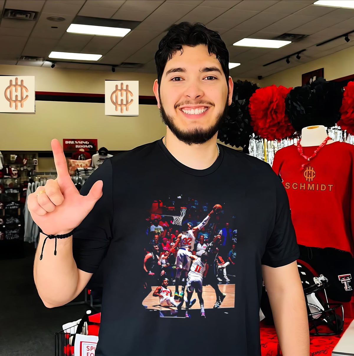Karl-Anthony Towns Blocks Julian Champagnie Shirt