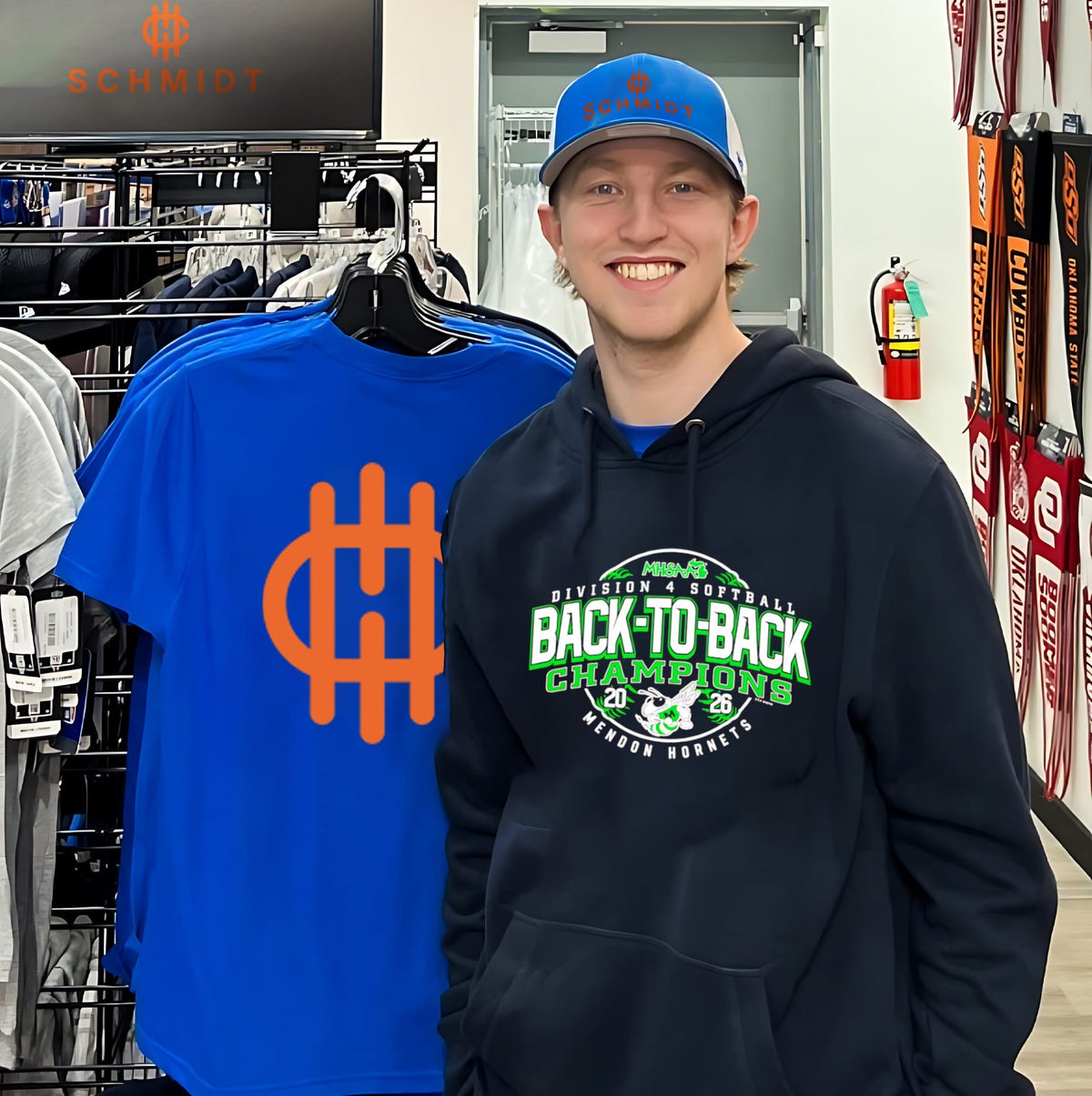 Mendon Hornets 2026 MHSAA Softball D4 Back-To-Back Champions shirt