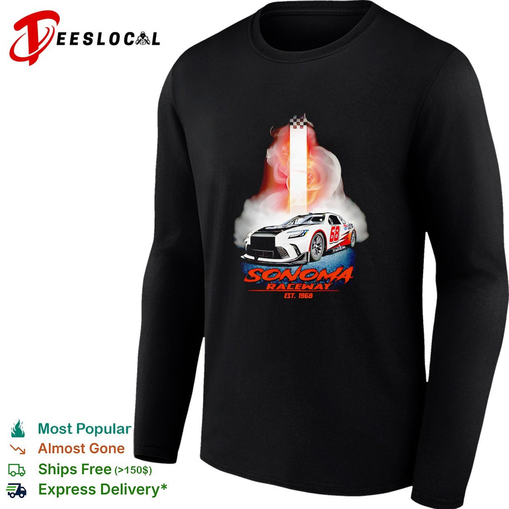 Sonoma Raceway est 1968 stock car checkered flag smoke dramatic art shirt