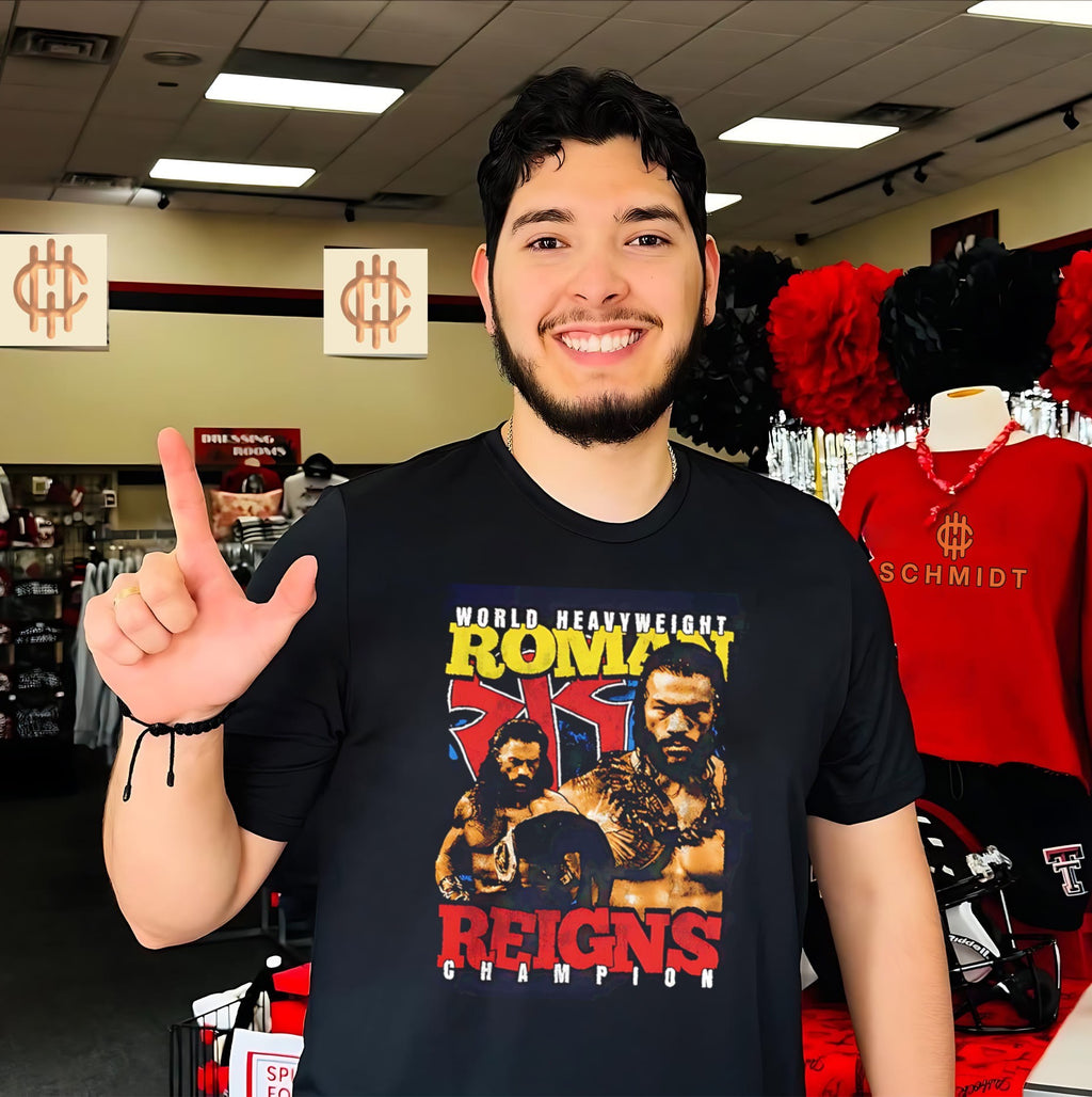 World Heavyweight Champion Roman Reigns illustration shirt