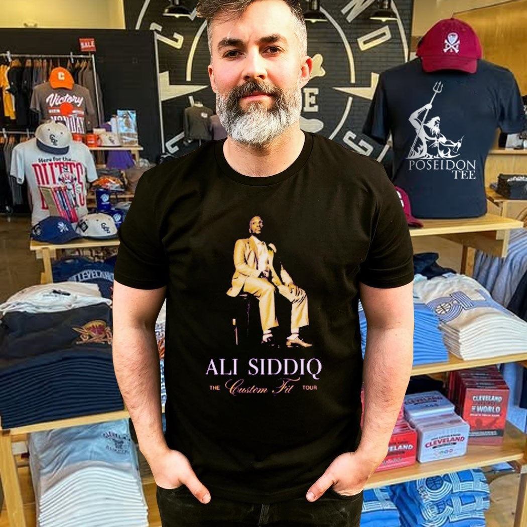 Ali Siddiq Sitting Chair Purple Gold T-shirt