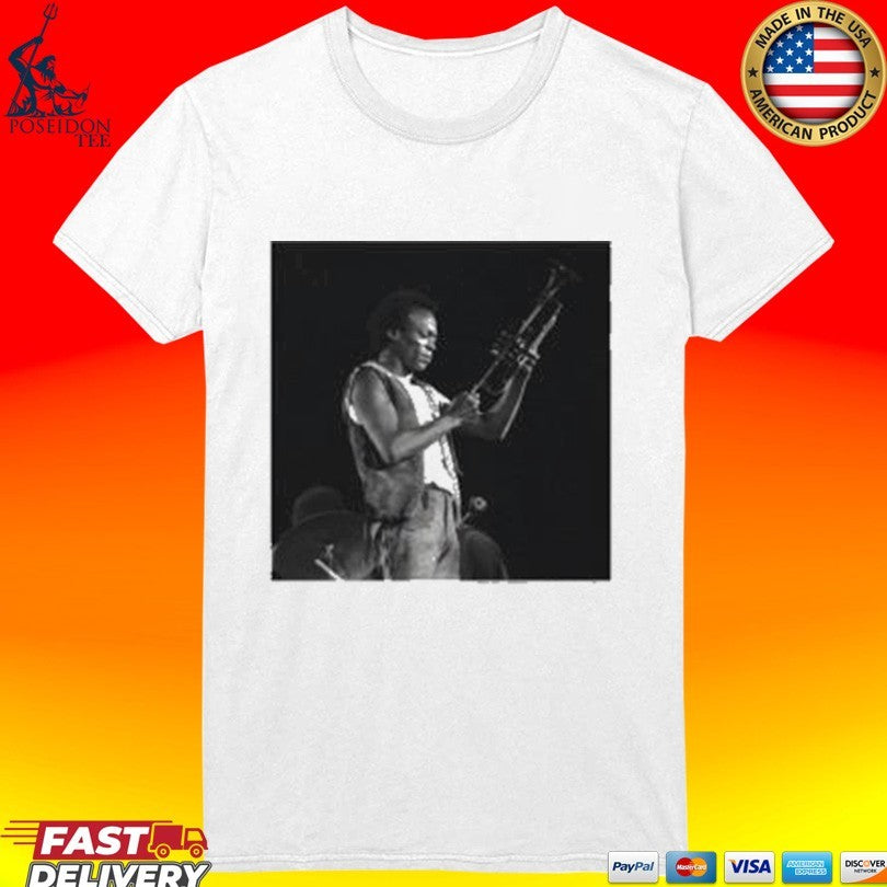 Miles Davis Md100 Black & White Trumpet Portrait T-shirt