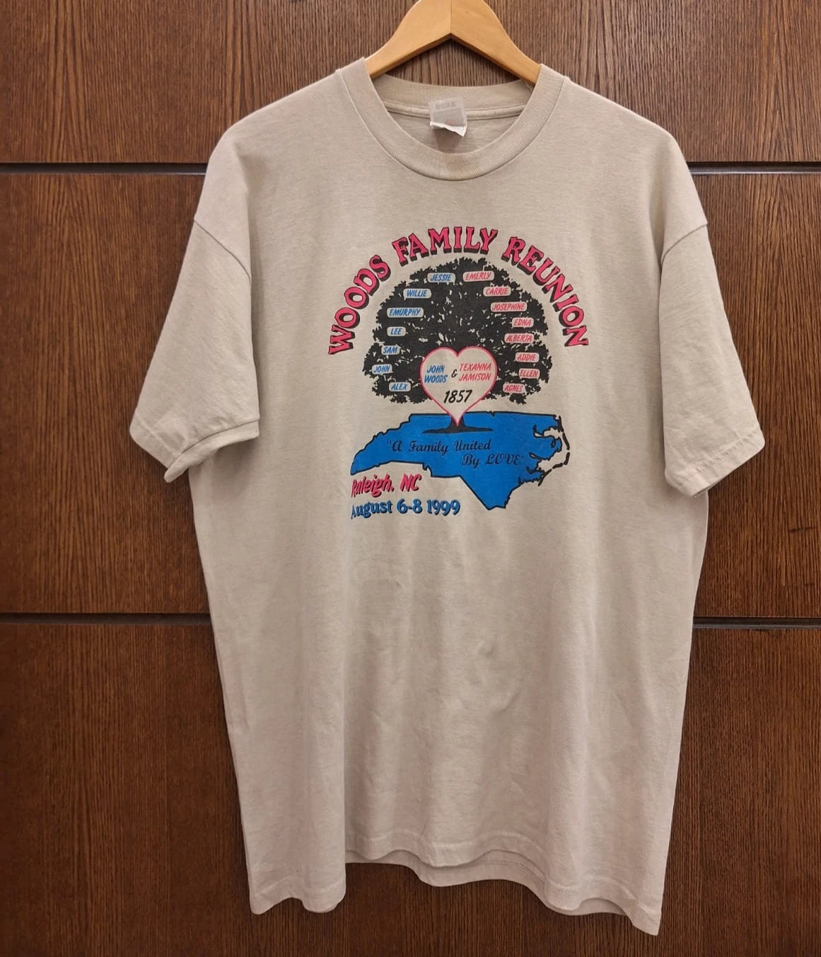 Vintage 1999 Woods Family Reunion T-Shirt XL Beige Fruit of the Loom USA Made