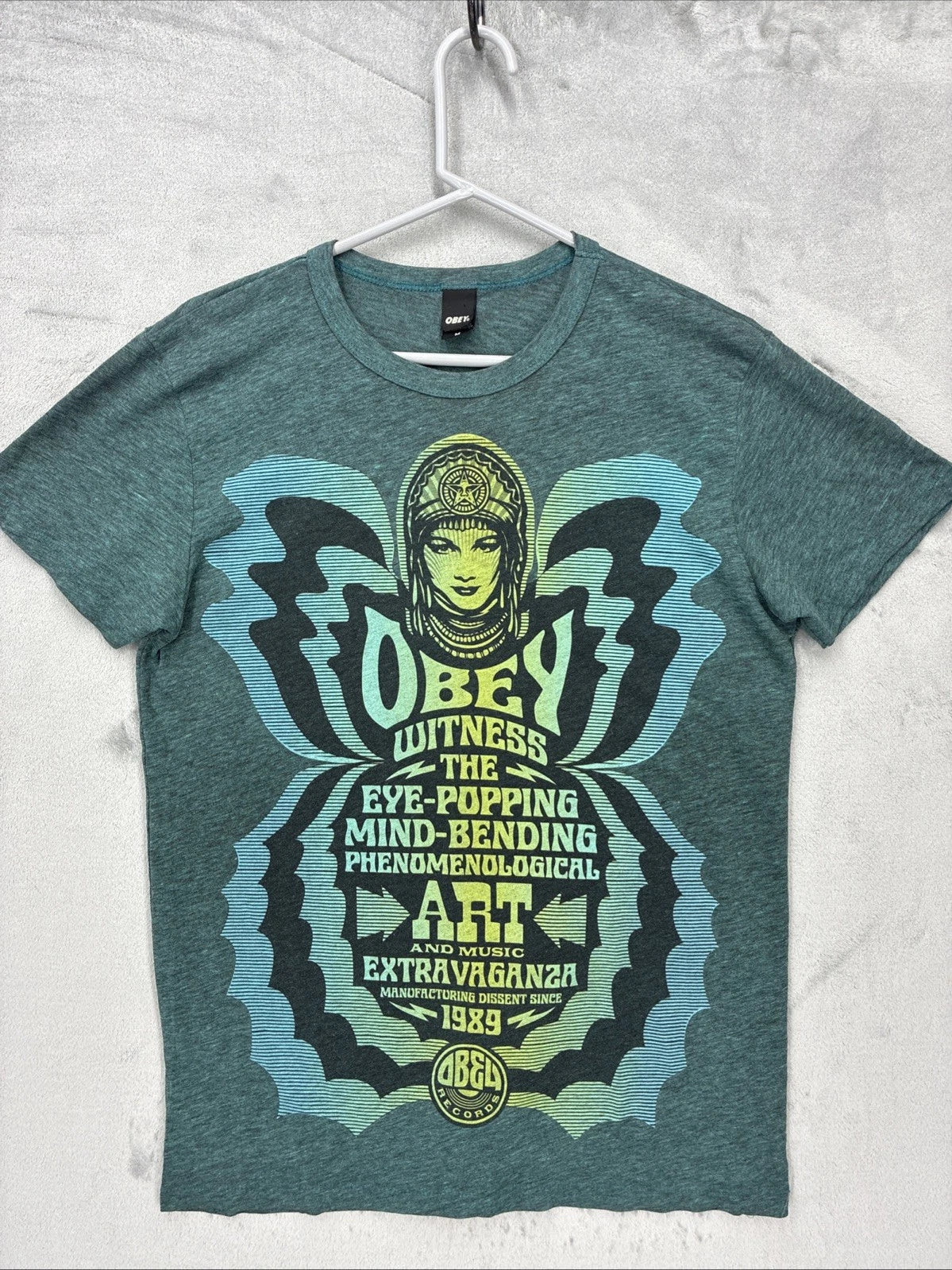 Obey T-shirt men’s medium music and artist extravaganza Artistic