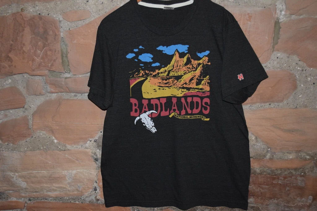 Badlands National Park South Dakota Homage t shirt Men's Large