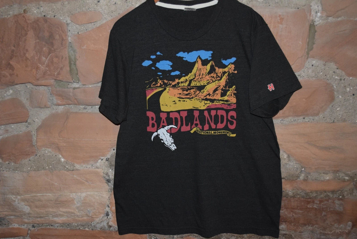 Badlands National Park South Dakota Homage t shirt Men's Large