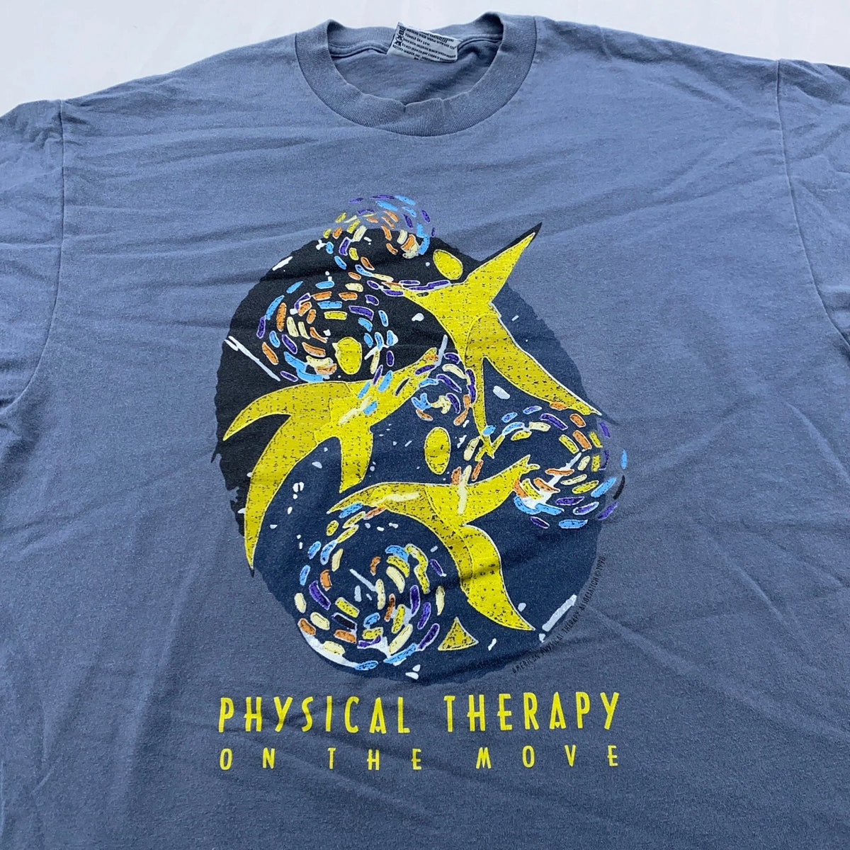 vintage 90s PHYSICAL THERAPY ON THE MOVE T-Shirt LARGE