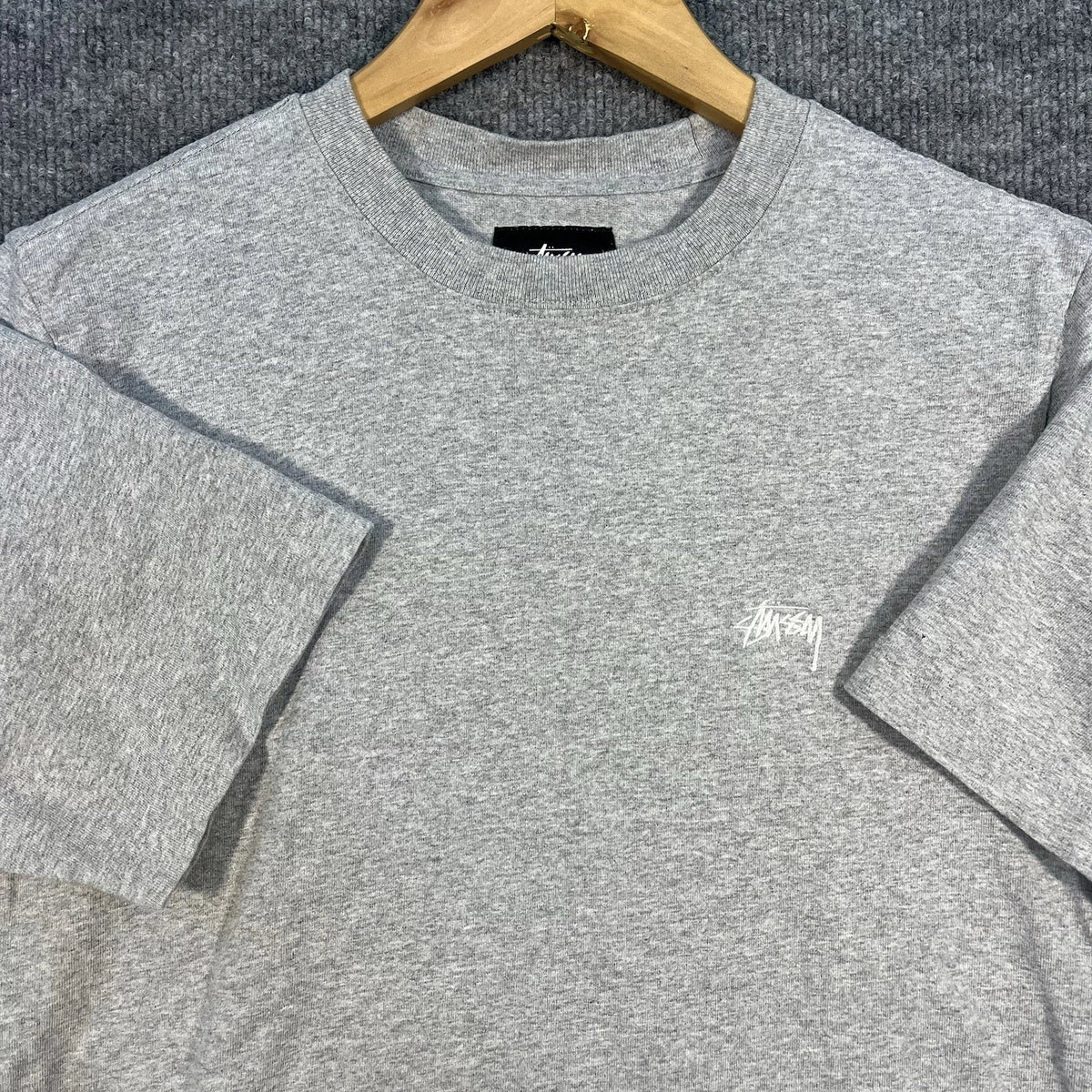 Stussy Embroidered Logo Basic Gray T-Shirt Mens Small Skate Streetwear Vintage