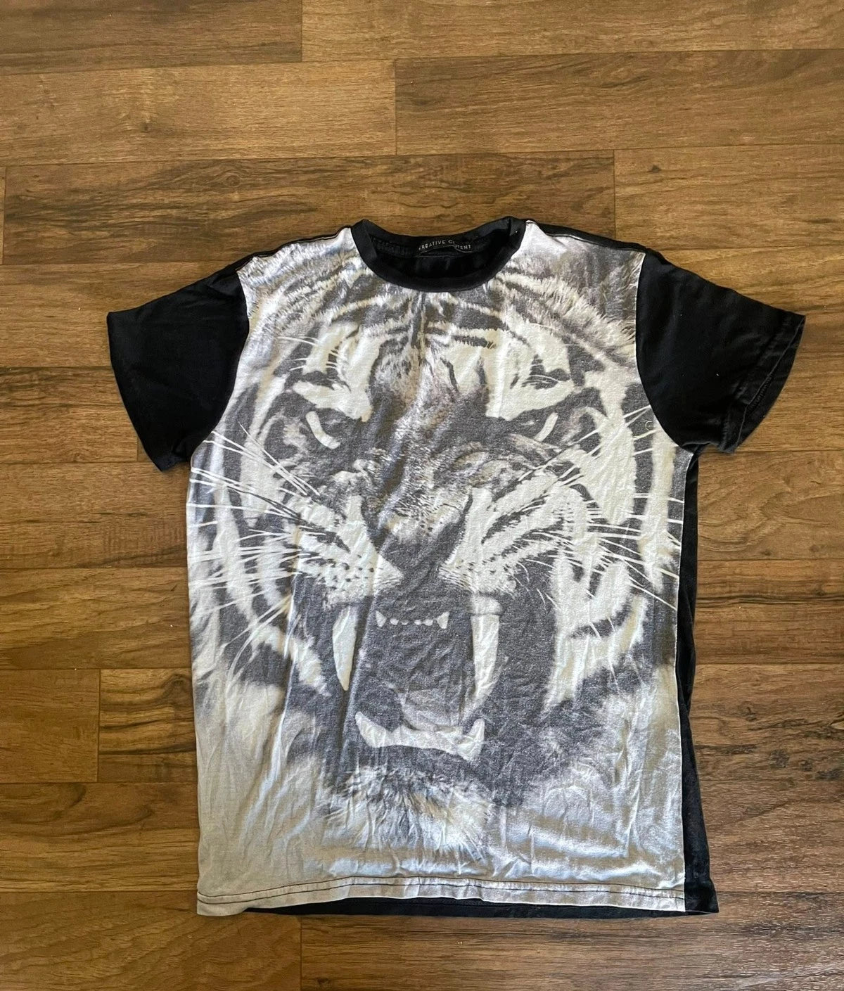 Creative Content Tiger Face Graphic Black Tshirt Mens Size L
