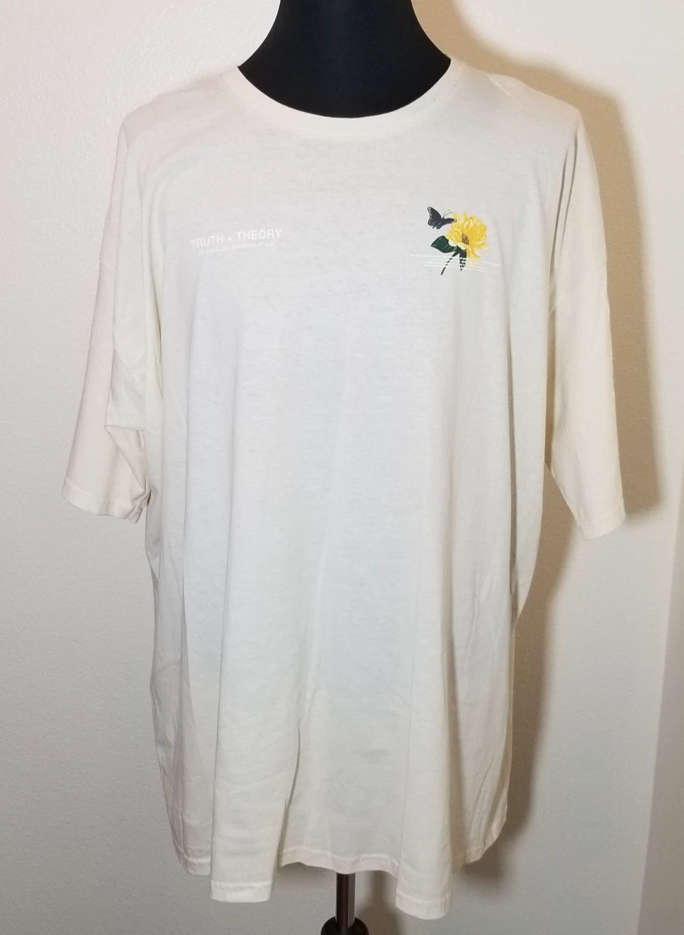 Truth + Theory Mens 3XL Cream Flower Butterfly Graphic T Shirt Street City NWT