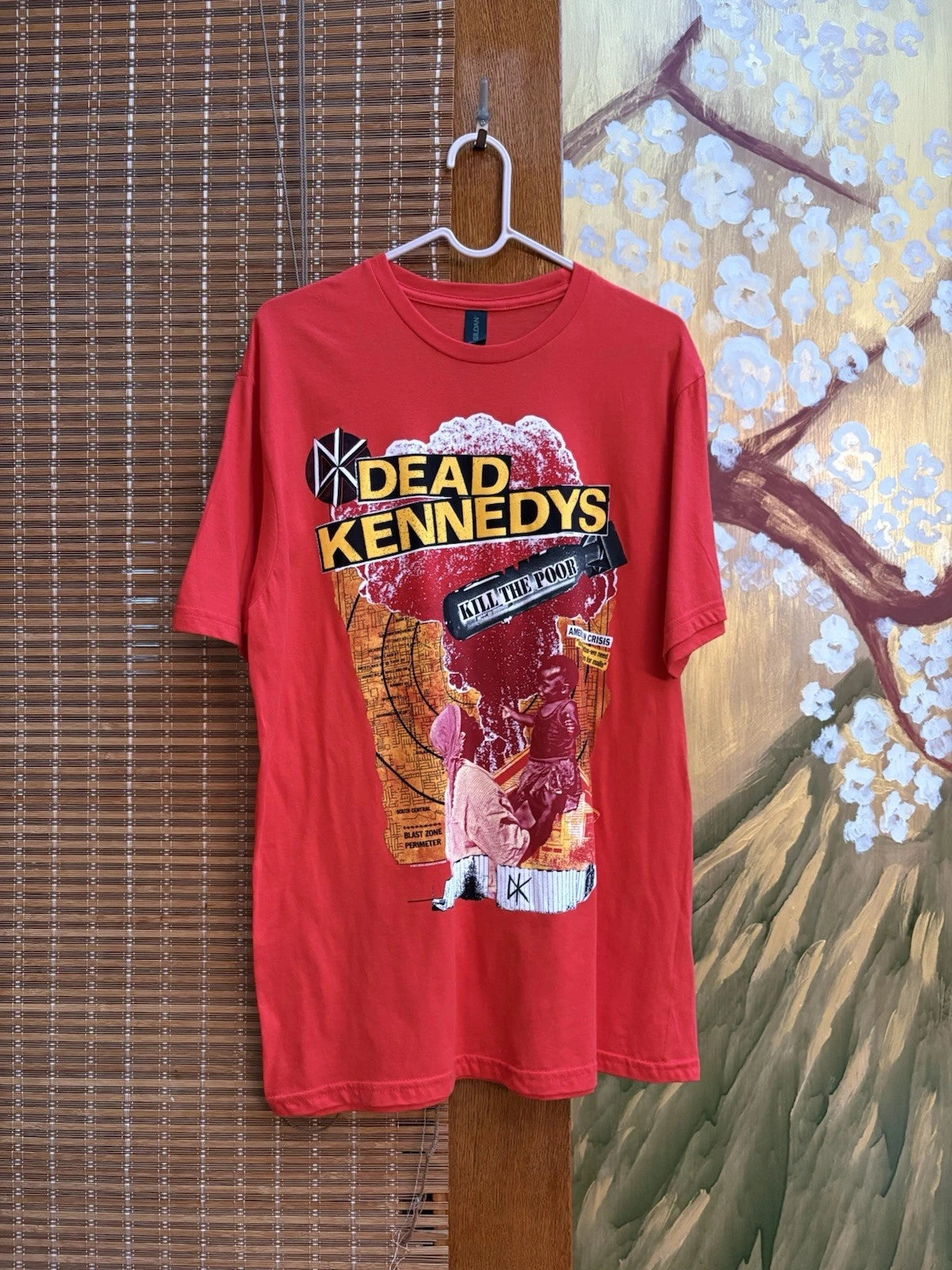 2011 Dead Kennedys Kill The Poor Red T-Shirt Size M