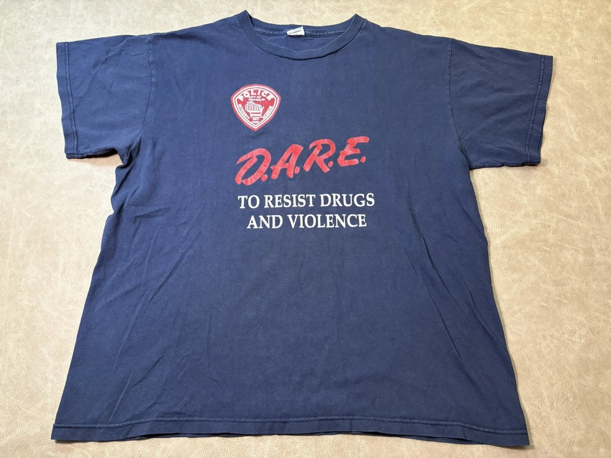 Vtg DARE T Shirt Navy Blue 1990’s Retro 90’s Wisconsin Men’s Large
