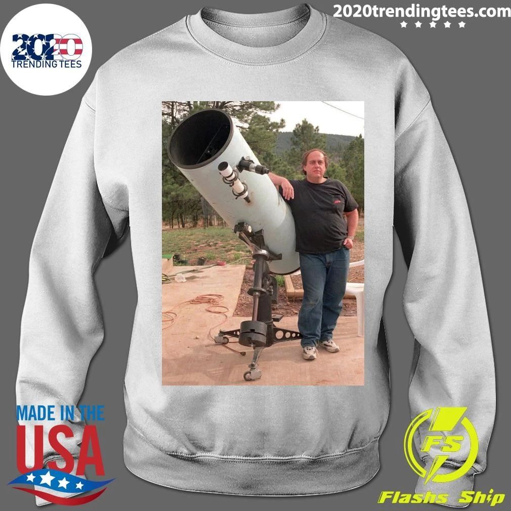 Alan Hale, Sky Watcher Who Created a Comet Sensation, Dies at 68 Shirt