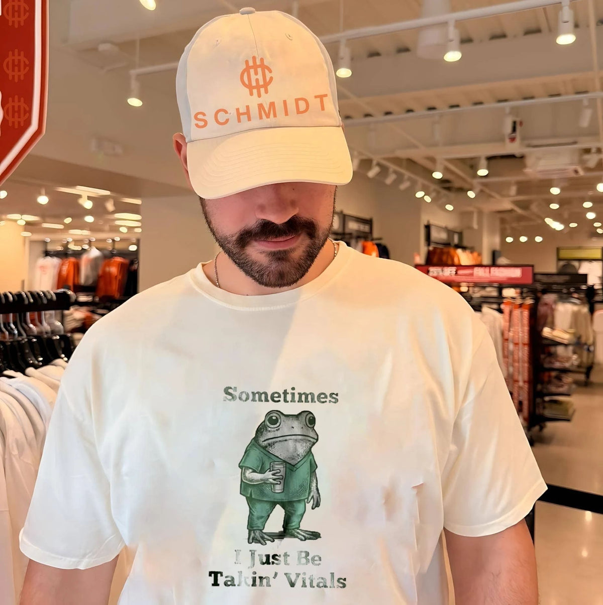Sometimes I Just Be Takin’ Vitals ER Nurse Frog shirt